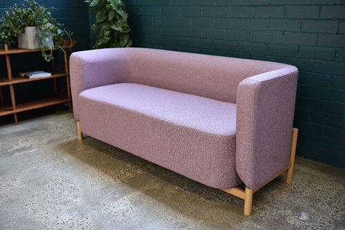 Fameg Polar Sofa by Muka Design Lab