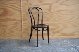 Fameg Classic Bentwood Chair 18 - Embossed seat - 2