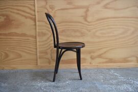 Fameg Classic Bentwood Chair 18 - Embossed seat - 3