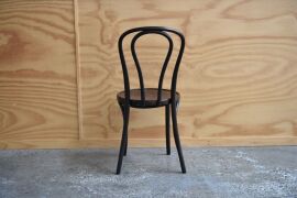 Fameg Classic Bentwood Chair 18 - Embossed seat - 4