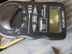 1 x Gossen Light Meter in case, Model: Mavoulux 5032C USB, 1 x Digitech Light Meter, 1 x Raitek Digital Thermometer in case - 6