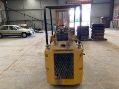 Cat TC 30 4 Wheel Counterbalance Forklift - 3