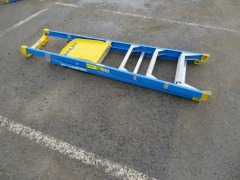 Bailey Platform Ladder, Model: FS13577, Fibreglass - 2
