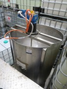 Stainless Steel Tank with Agitator - 2