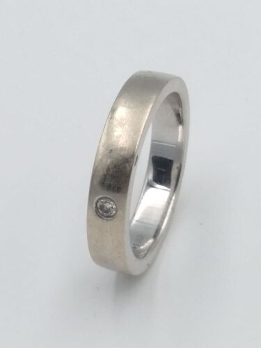 18CT White Gold Diamond Set Ring RRP 1,350