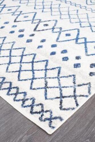 DNL Oasis 453 White Blue 400x80cm Runner Rug