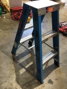 RHINO Industrial Double Sided Step Ladder 0.9m - 3