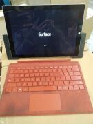 Surface Pro Microsoft w/ Stand & orange keyboard cover (second hand) - 3
