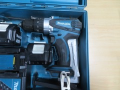 Makita 18 Volt Tool Kit comprising;
1 x Impact Driver, DTD152
1 x Screw Driver, DH152
1 x Charger, CD18RC - 3