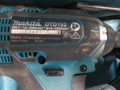 Makita 18 Volt Tool Kit comprising;
1 x Impact Driver, DTD152
1 x Screw Driver, DH152
1 x Charger, CD18RC - 6