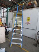 Bailey Fibreglass Platform Ladder 8' Platform - 4