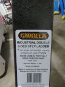 2 x Gorilla Fibreglass Step Ladders, 1.2m, 120Kg - 3