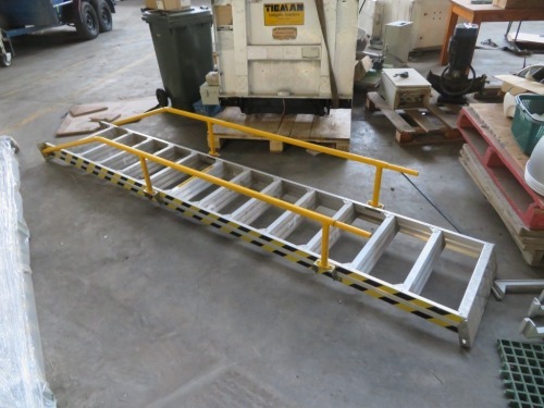 Breseight Australia Ladder with Handrail
12 Step Aluminium
120Kg