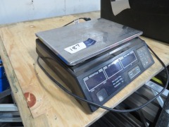 Weight Scales
200g to 30Kg
240 Volt - 2