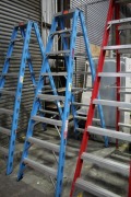 Step Ladder, Fibreglass, Make: Rhino, Model: FCDS08, Size: 2.4m, Maximum Load: 120kg