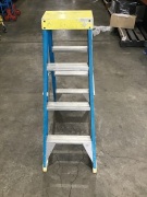 Baileys Double sided step ladder 1.2m - 4