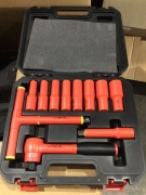 12PCS 1000V INSULATED 1/2DR REVERSIBLE RATCHET SET