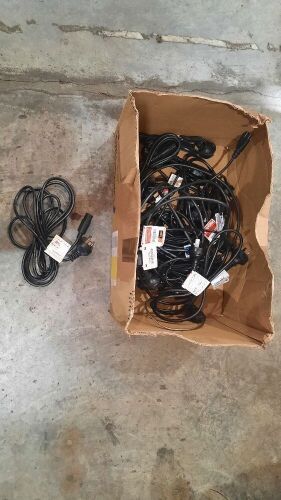 Box of 3 pin IEC power cables