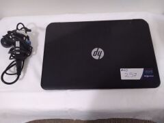 HP 250 G3 | Model: CND5010C04 | Intel inside Core i5 w/ Charger - 2