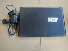 Dell Latitude E5440 | No HardDrive | S/N: CKPRVZ1 | + Charger & bottom attachment | Has Minor damage, Scratches/Scuff marks. - 2