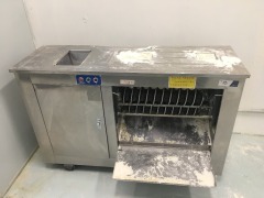 Steamed Bread Machine, Stainless steel construction