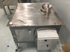 Flour Feeder, Motorised, Stainless steel casing - 2