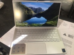 Dell Inspiron 13 7000 EVO 13.3" Full HD Laptop - 2