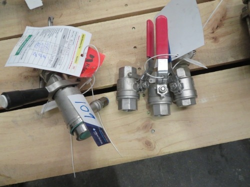 4 x Assorted Stainless Steel Ball Valves comprising;
3 x 1" Valves
1 x IBC Filling Nozzle