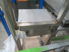 2 x Stainless Steel Fabricated Stands
1 x 400 x 700 x 580mm H
1 x 680 x 600 x 1280mm H - 4