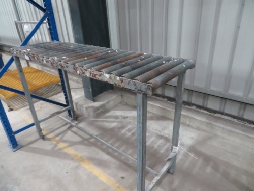 Roller Conveyor Section
Rollers 500mm W
520 x 1650 x 1080mm H