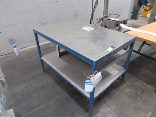 Stainless Steel Workbench with Understorage, Stainless Steel Frame & Top
1120 x 720 x 800mm H