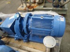 Motor & Pump on Steel Base
Powered by 11Kw 3 Phase Motor with Genat & Wood Gear Drive
3" Inlet & Outlet - 2