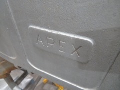 Apex Comminuting Mill
Stainless Steel Housing & Mesh Cast Steel Base on Steel Frame - 8