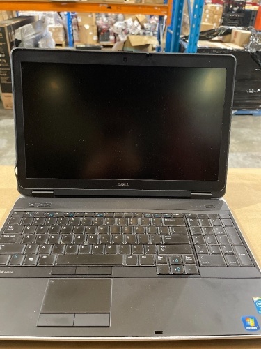 DELL LATITUDE E6540- NO HARD DRIVE- NO CHARGER- WILTED RUBBER ON SCREEN