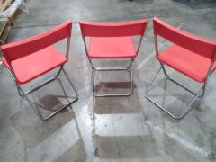 Red folding chairs x4 | Minor scratches and scuff marks - 2