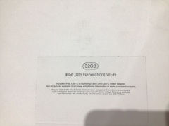 Apple IPad 32GB (8th generation) silver - 6