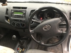 2010 Toyota Hilux Workmate TGN16R 2WD 5 Seater Dual Cabin Utility with 169,397 Kilometres - 9