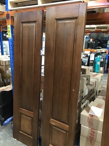 2 x solid oak doors 207 x 52 x 4, suitable for concertina doors or sliding doors