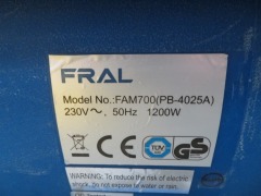 Carpet Dryer
Fral
Model: FAM700
240 Volt
400 x 500 x 480mm H - 4