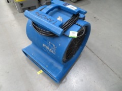 Carpet Dryer
Fral
Model: FAM700
240 Volt
400 x 500 x 480mm H - 2