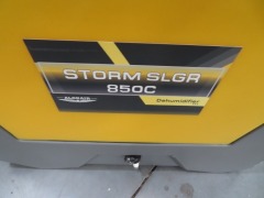 Dehumidifier
Alorair
Storm SLGR 8506
240 Volt
DOM: 2020
530 x 300 x 430mm H - 4