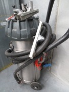 Wet & Dry Vacuum Cleaner
Delfin
Model: MTL802WDP-002
with Hose, Wand & Floor Tools
240 Volt - 3