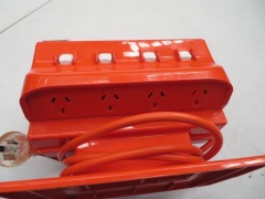 Arlec 8 Outlet Power Board with Circuit Breaker
Model: PB 890 - 3