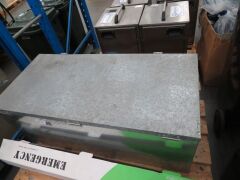 Rhino Galvanised Tool Box, 1160 x 550 x 430mm H - 2