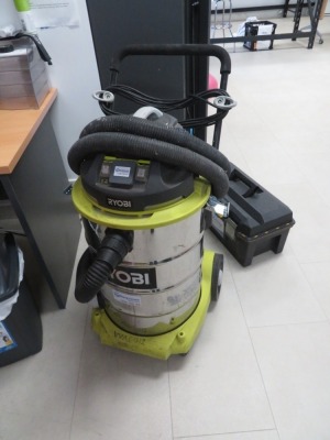 Ryobi Wet & Dry Vacuum Cleaner
Model: VL 60HDARG
240 Volt