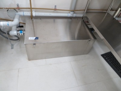 Stainless Steel Grease Trap, 860 x 450 x 330mm H
