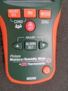 Extech Pinless Moisture/Humidity Meter & IR Thermometer Model: MO290 with accessories in case - 2