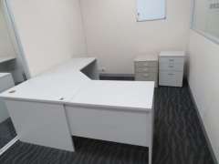 4 x Grey Laminate Corner Desks, 1800 x 1800 x 720mm H
2 x 3 Drawer Mobile Pedestals