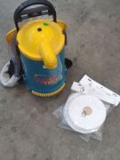 CleanTech | Backvac (Missing hose) w/ ×2 Dust bags