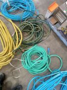 Tub of ×5 mixed length hoses - 4